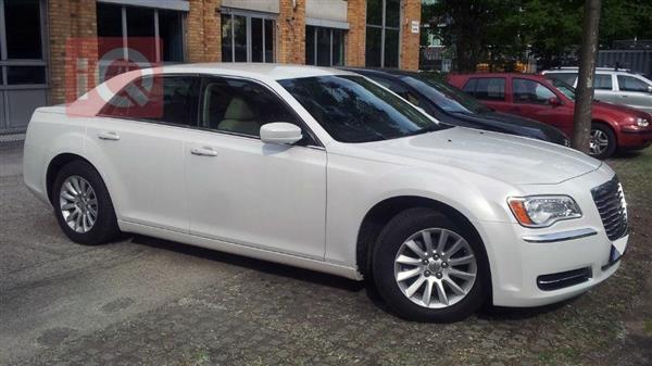 Chrysler 300 2013 for sale in Iraq - Duhok